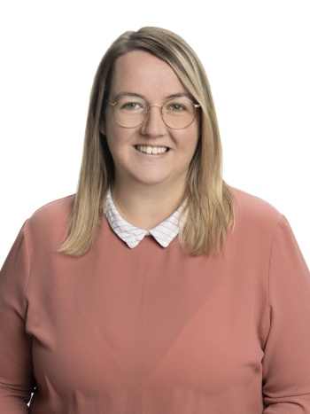 Passfoto Anja Mitschitz