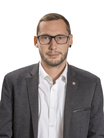 Passfoto Dominik Kienast