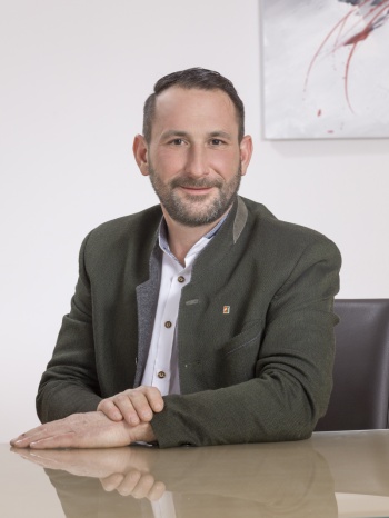 Passfoto Michael Harrer